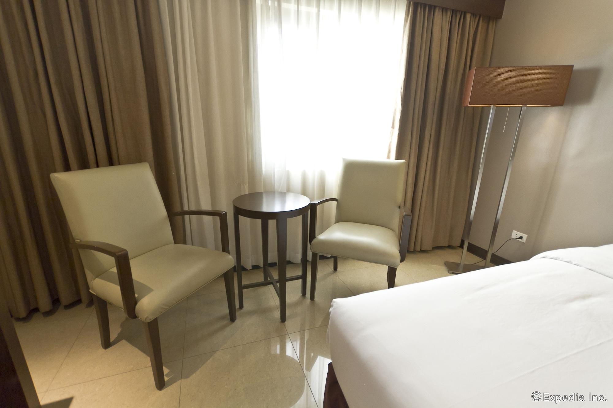 Mandarin Plaza Hotel Cebu Dış mekan fotoğraf