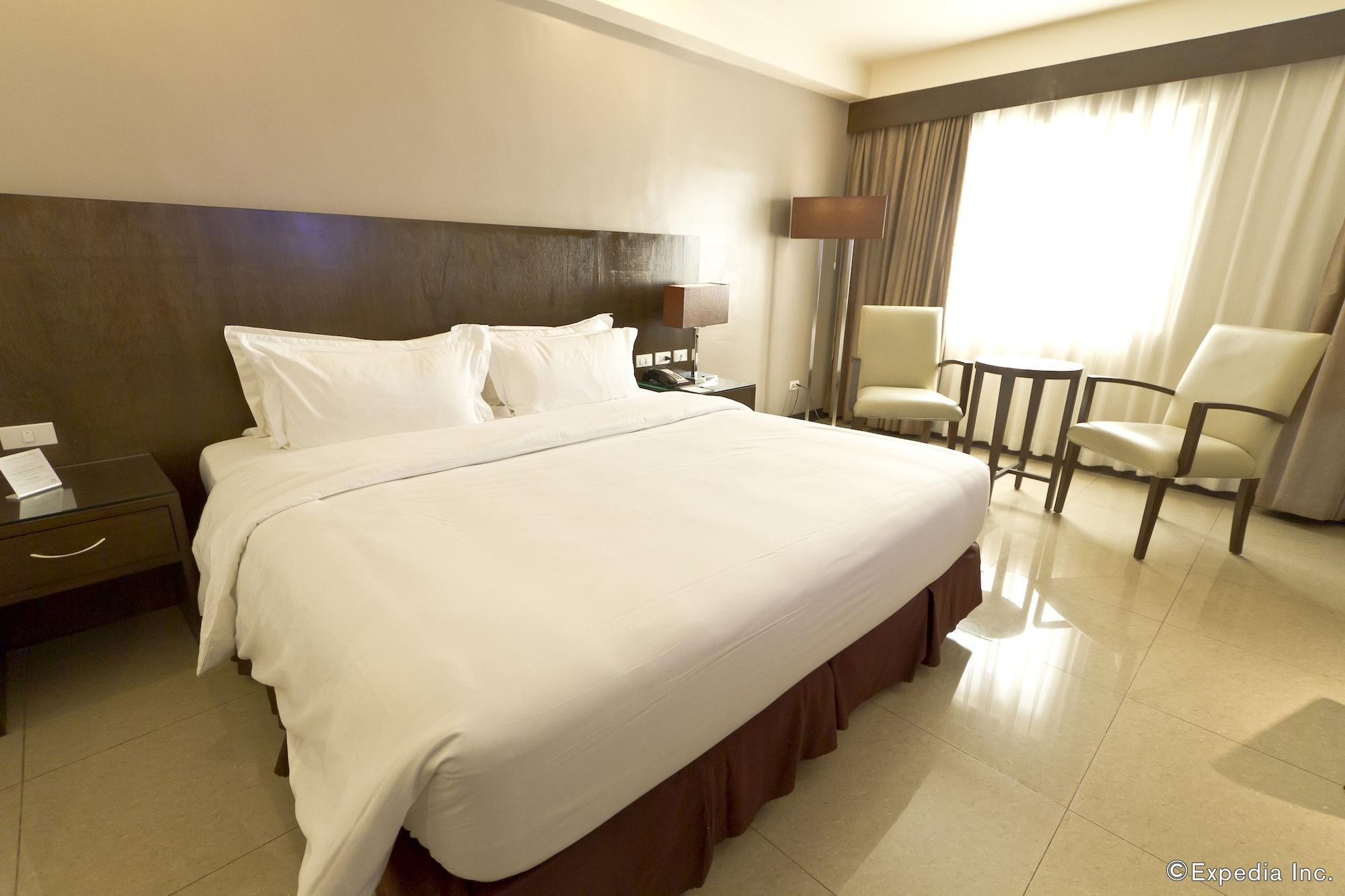 Mandarin Plaza Hotel Cebu Dış mekan fotoğraf