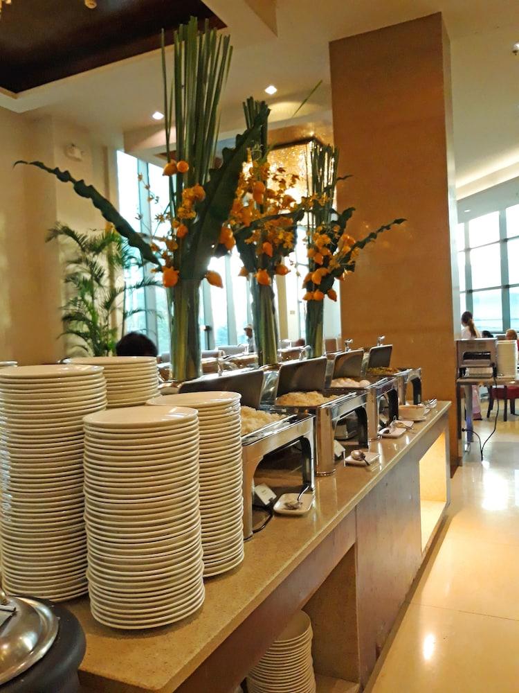 Mandarin Plaza Hotel Cebu Dış mekan fotoğraf