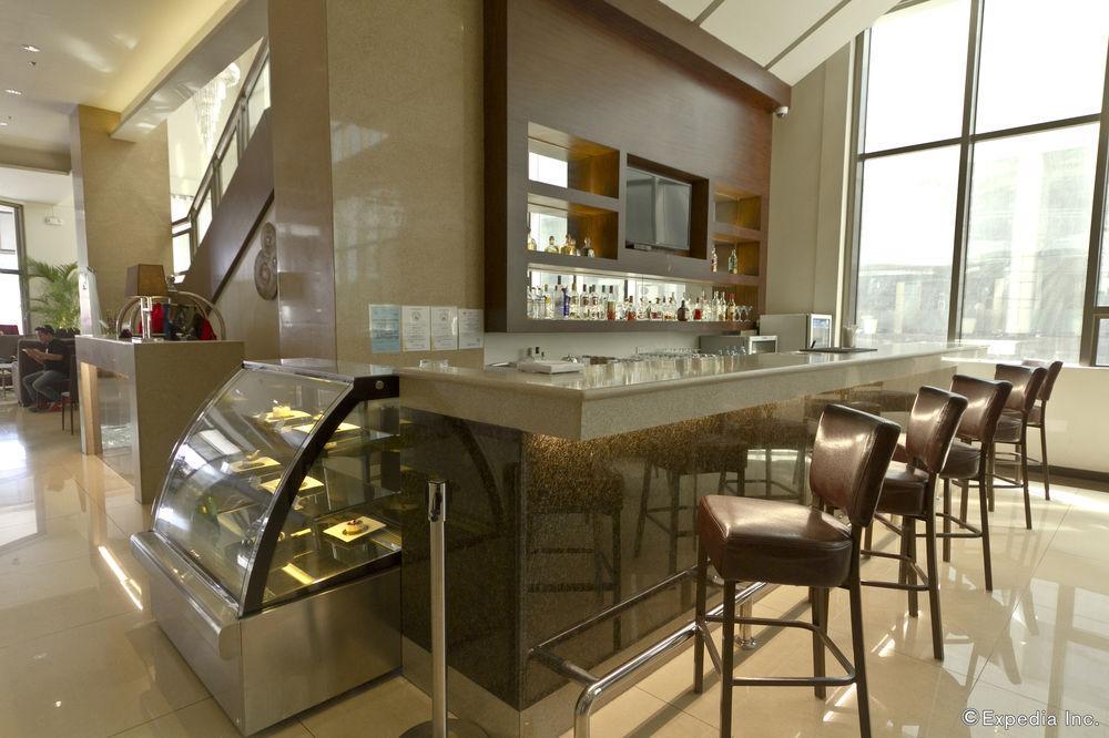 Mandarin Plaza Hotel Cebu Dış mekan fotoğraf