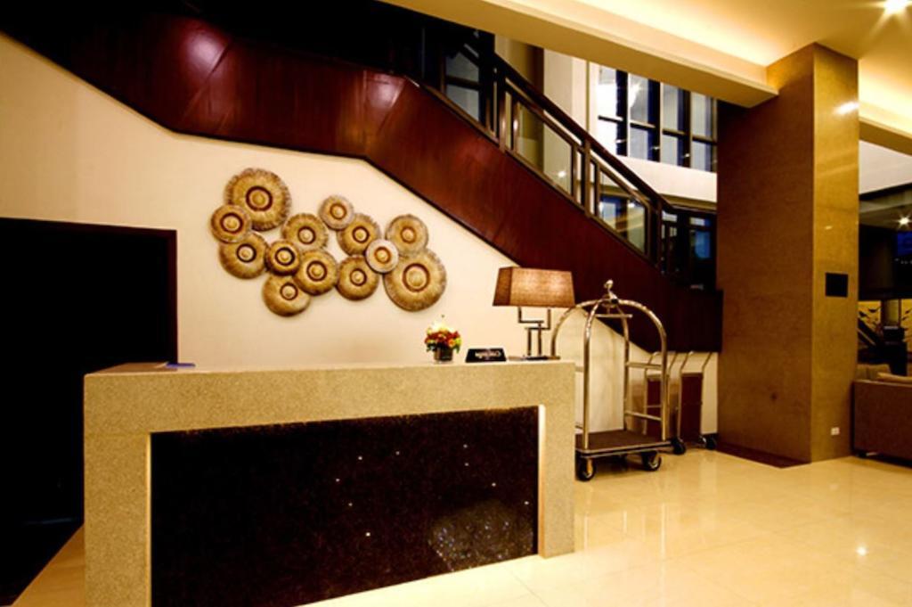 Mandarin Plaza Hotel Cebu Dış mekan fotoğraf