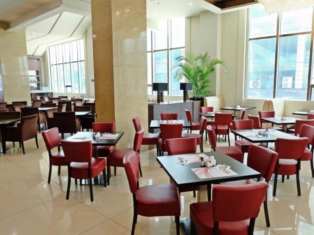 Mandarin Plaza Hotel Cebu Dış mekan fotoğraf