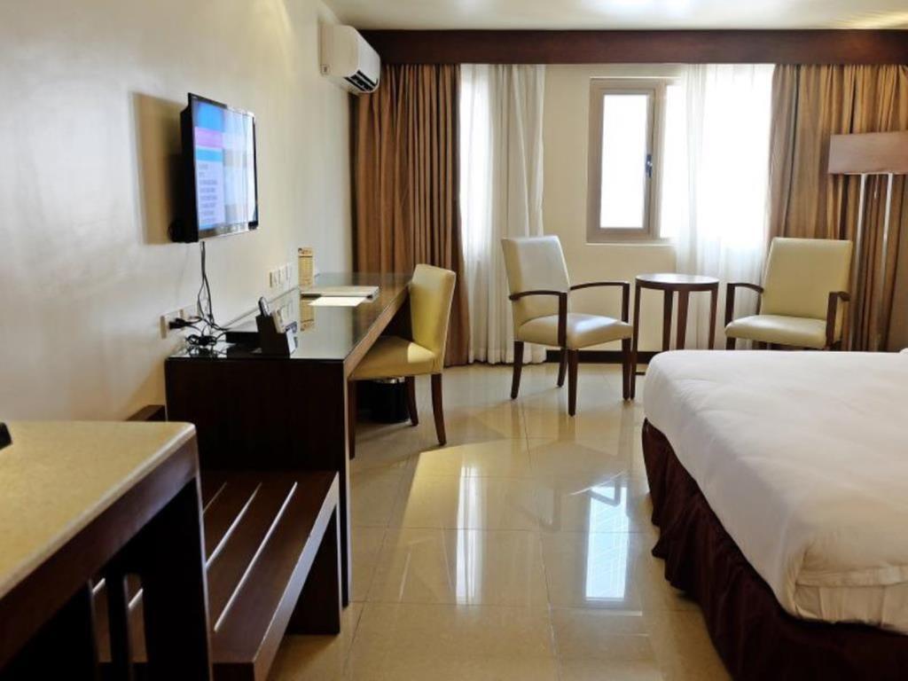 Mandarin Plaza Hotel Cebu Dış mekan fotoğraf