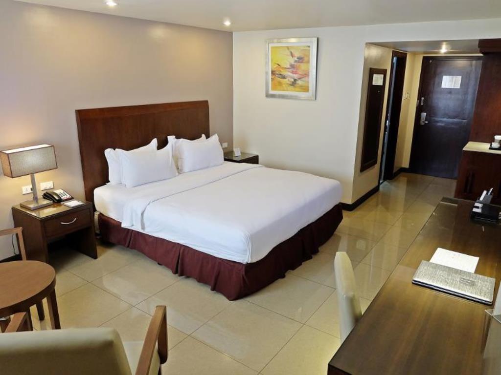 Mandarin Plaza Hotel Cebu Dış mekan fotoğraf